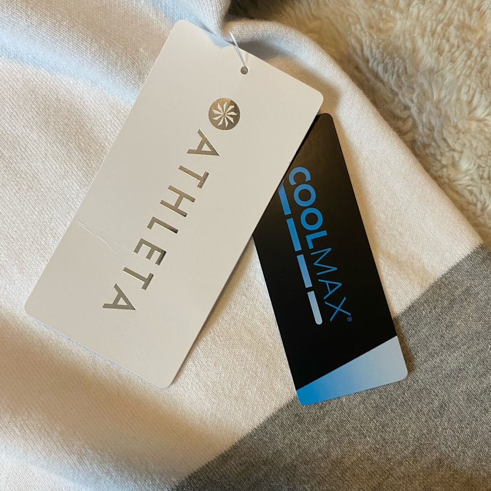 BRAND NEW🩷Athleta Gray and White Crewneck Sweater - Picture 3 of 4